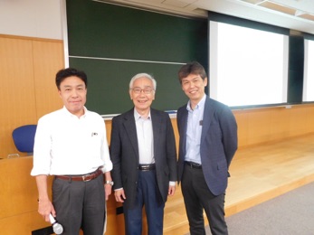 左から，センター長の小寺先生， 加納先生， 特別講演の浜地先生